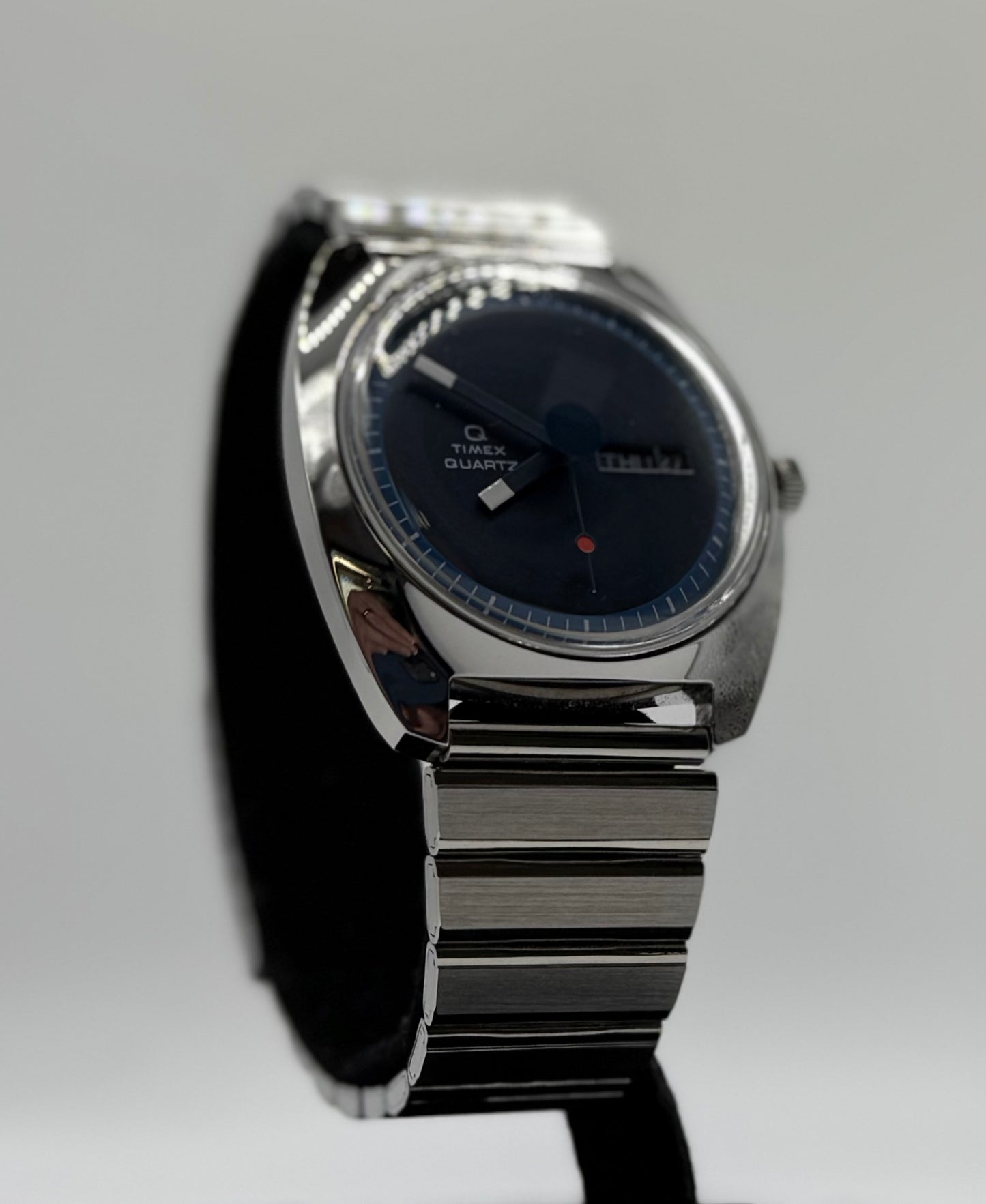 Timex Q Enigma 1975 Reissue
