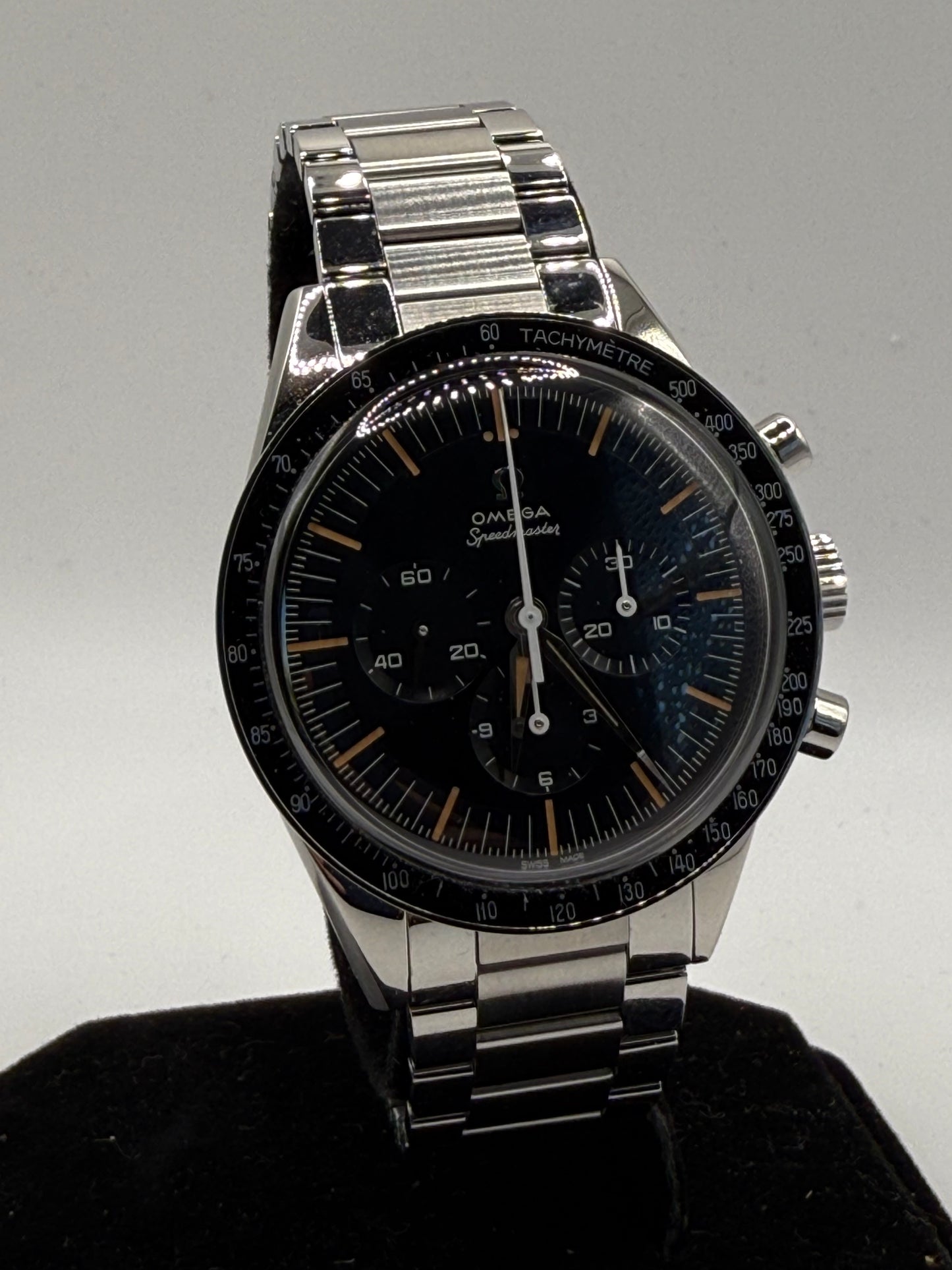 Omega Speedmaster FOIS 310.30.40.50.06.001 – 2024 Full Set, Unworn