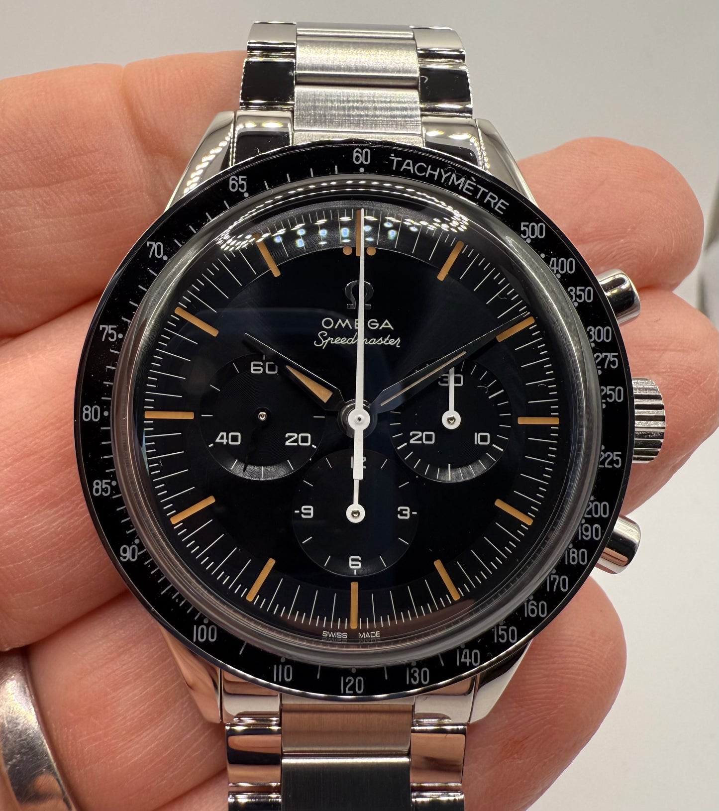 Omega Speedmaster FOIS 310.30.40.50.06.001 – 2024 Full Set, Unworn