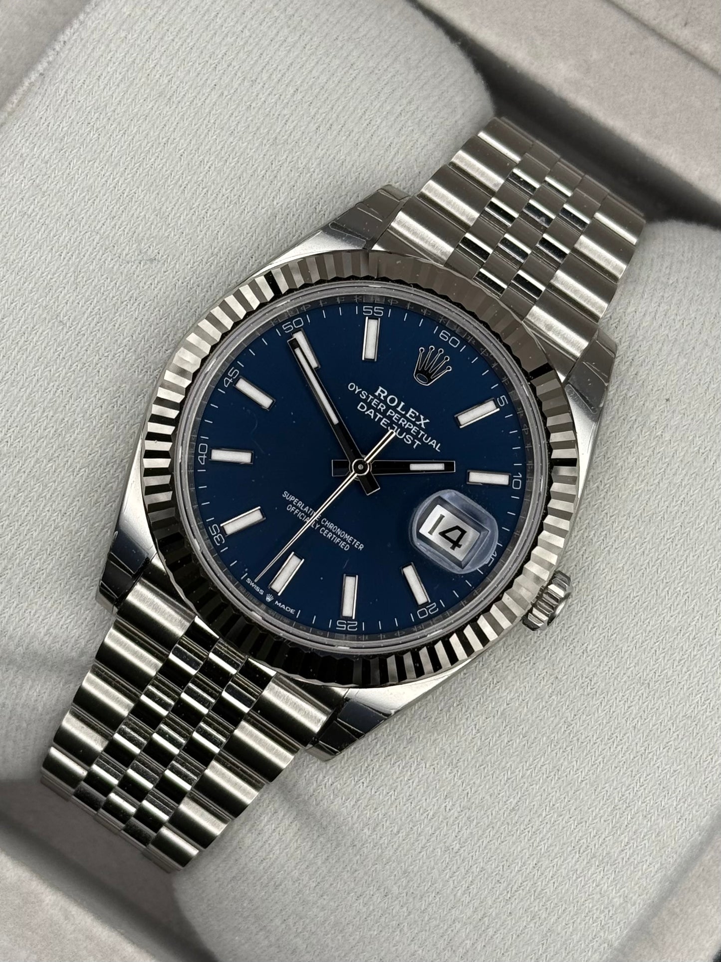 Rolex Datejust ref 126334 - 2024 Full set, Stickered, Unworn
