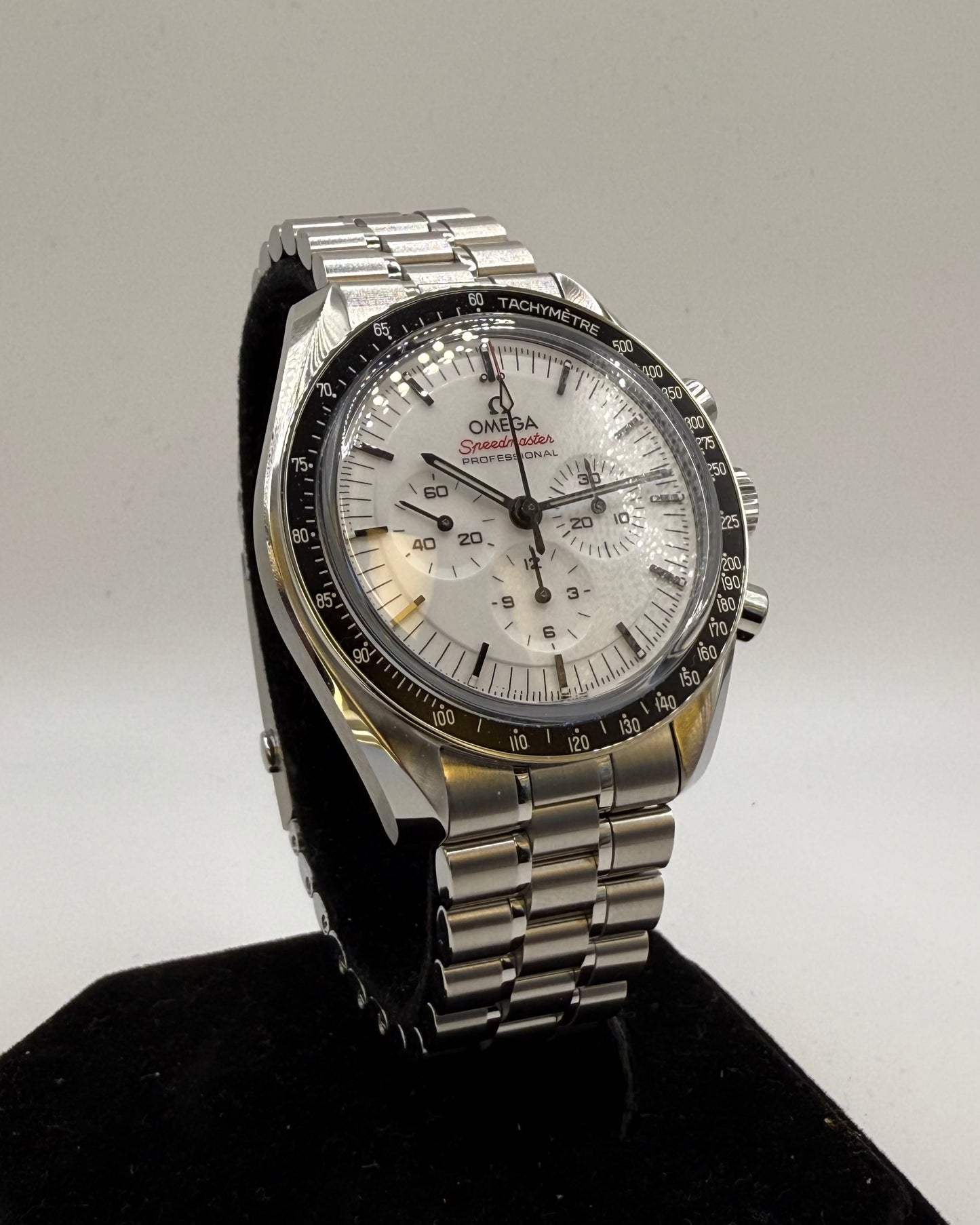 Omega Speedmaster Professional Moonwatch 310.30.42.50.04.001 – 2024 Full Set