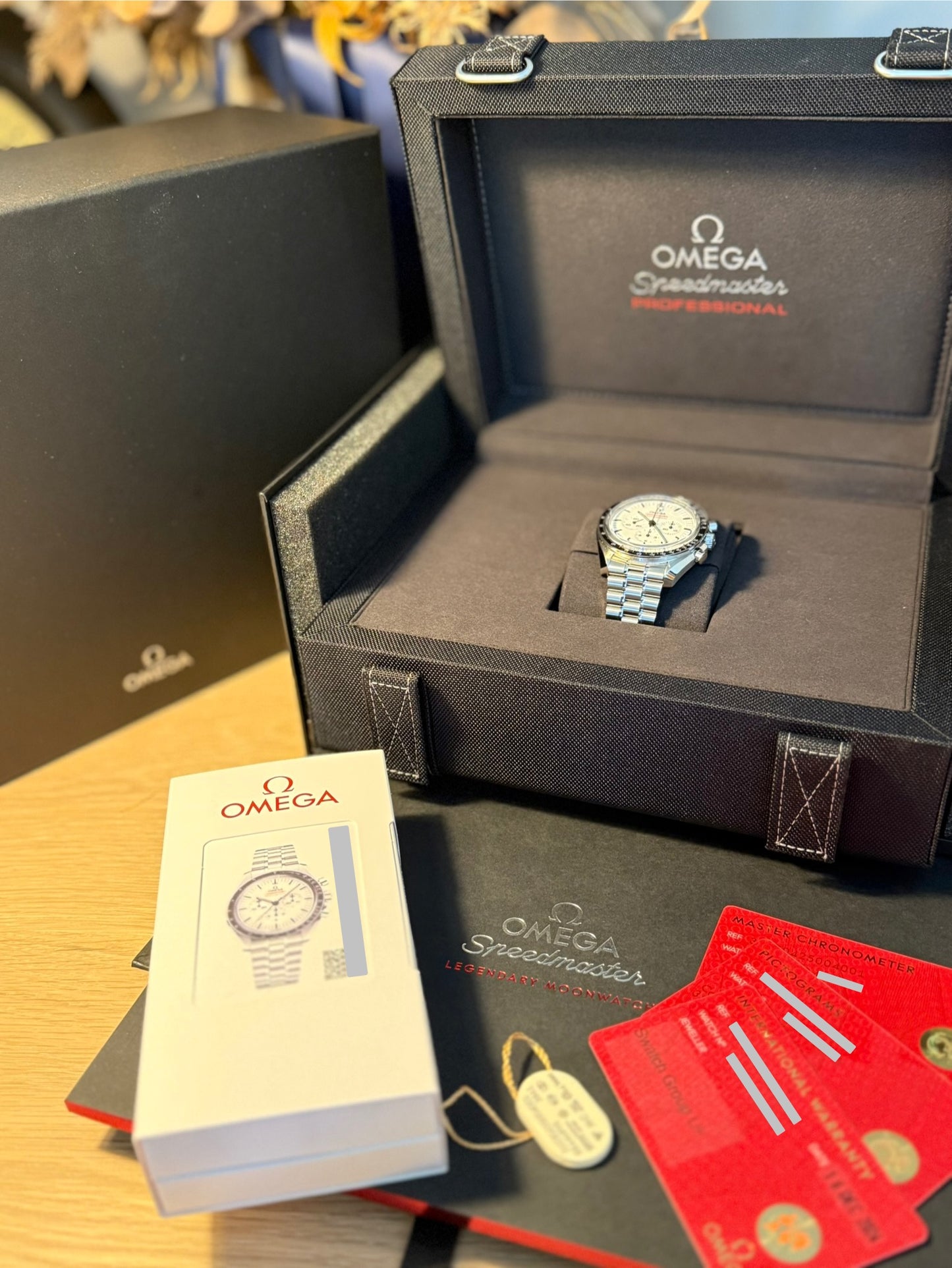 Omega Speedmaster Professional Moonwatch 310.30.42.50.04.001 – 2024 Full Set