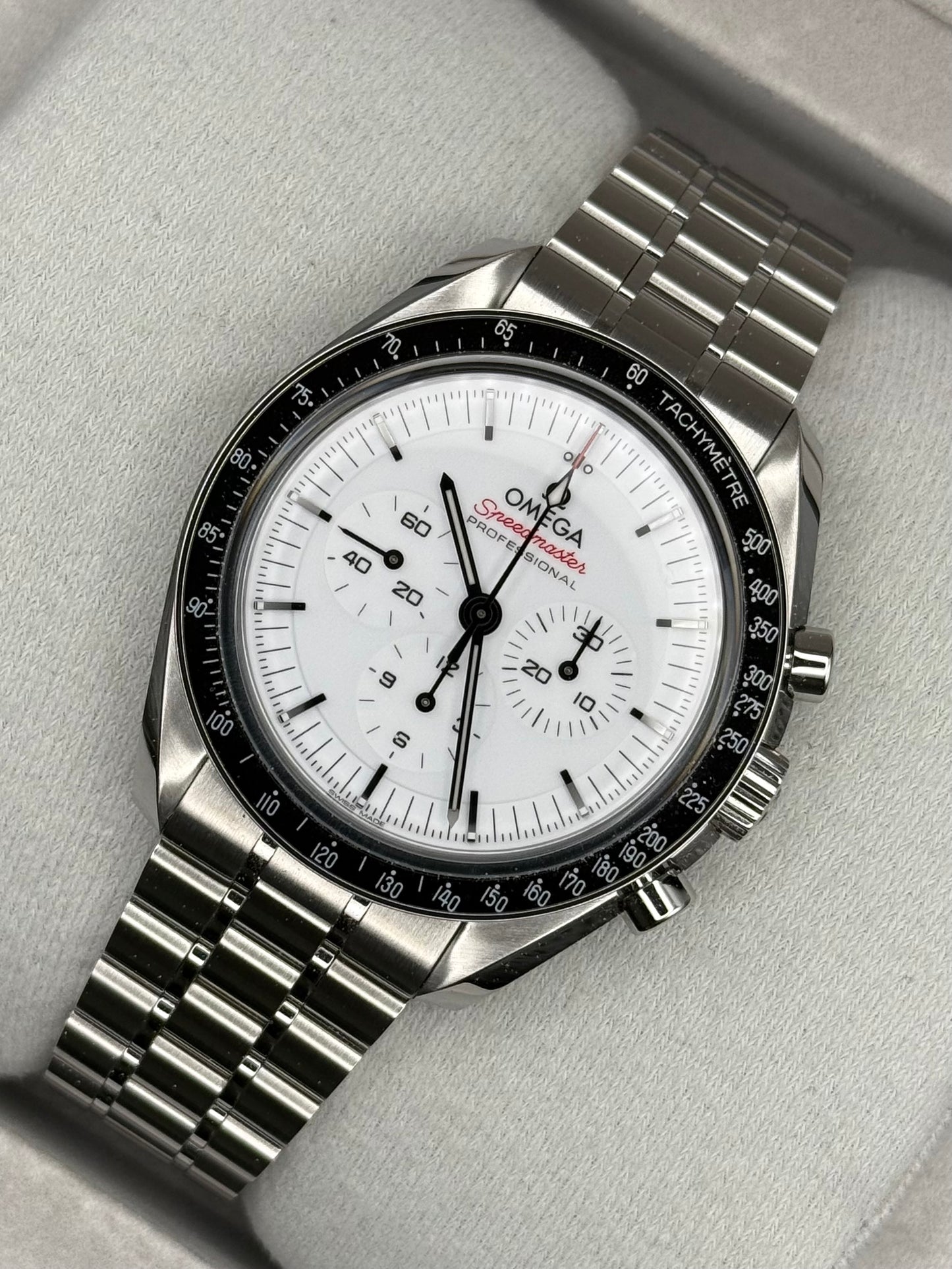 Omega Speedmaster Professional Moonwatch 310.30.42.50.04.001 – 2024 Full Set