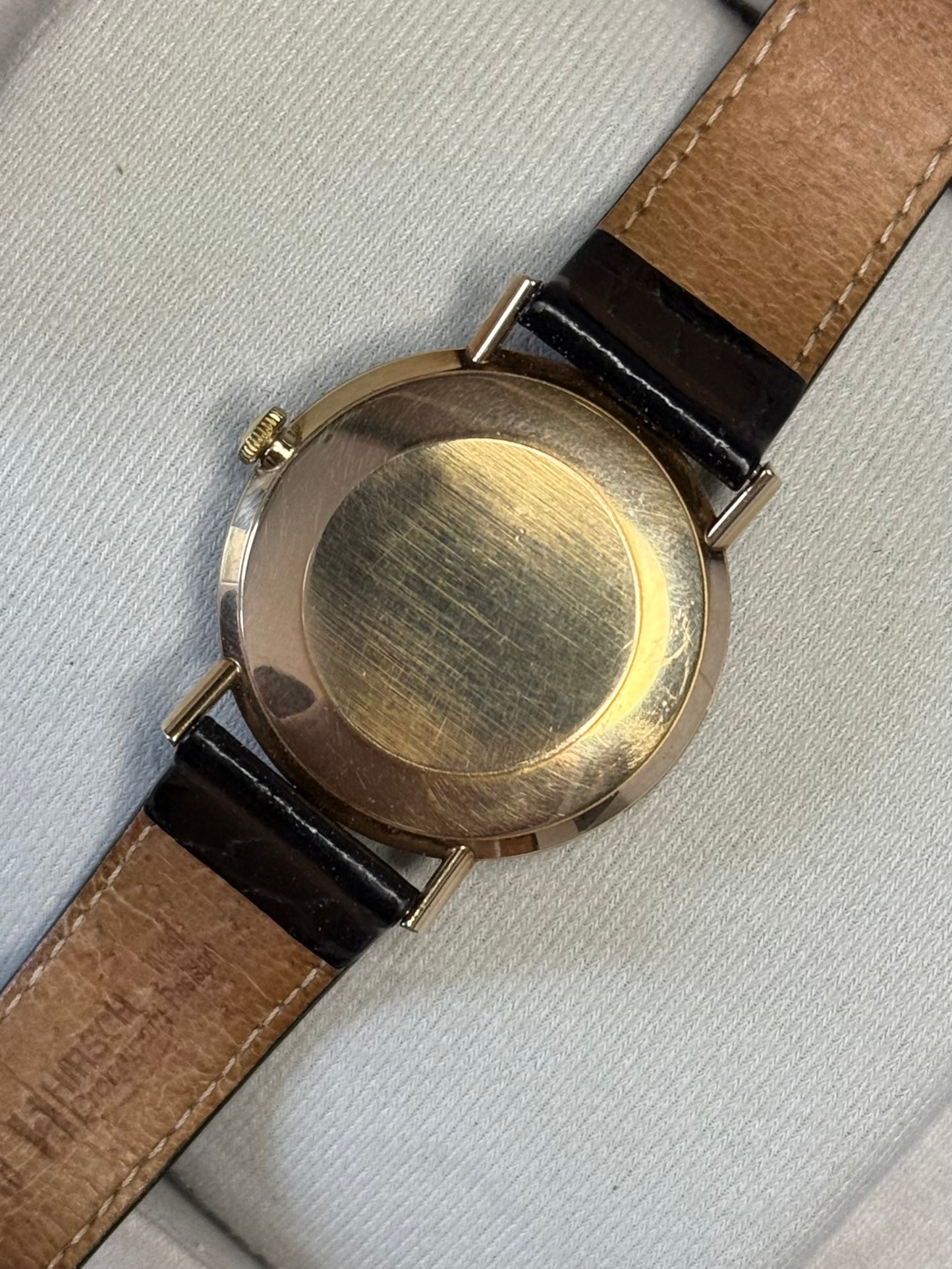 1947 Omega Geneve 9ct Gold